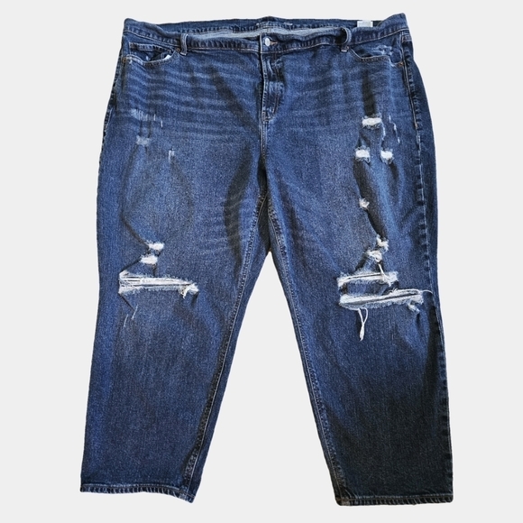 Old Navy Denim - Old Navy Plus Size Mid-Rise Boyfriend Distressed/Destroyed Crop Jeans Size 28 W